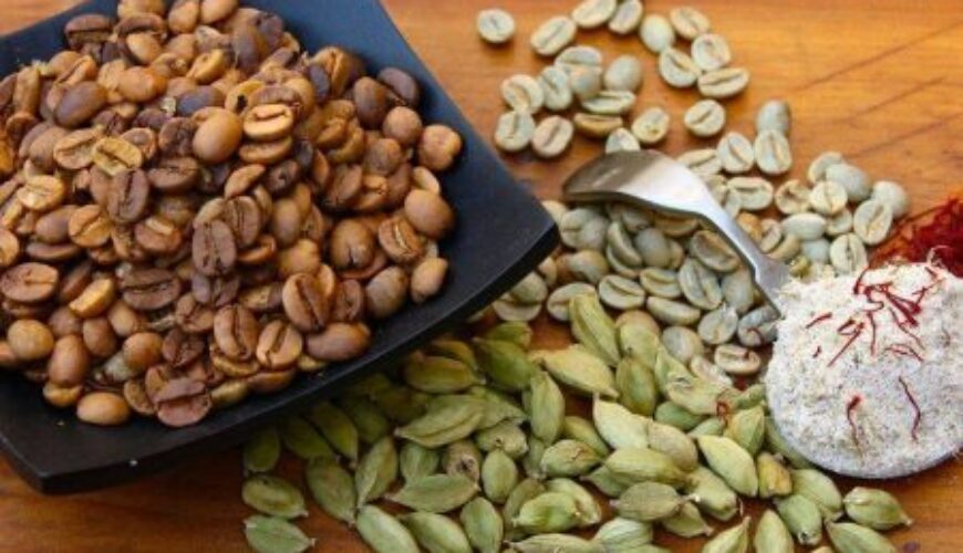 Arabischen Kaffee zubereitet
