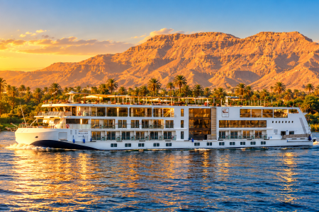 Nilkreuzfahrt auf dem Nil bei Sonnenuntergang – Ägypten-Rundreise mit Castra Travel